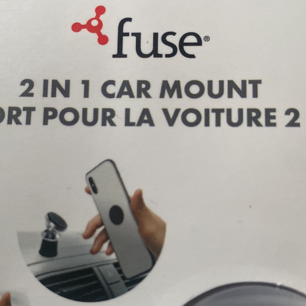 Fuse 2 in 1 car mount. Vent or dashboard cell Phone mount